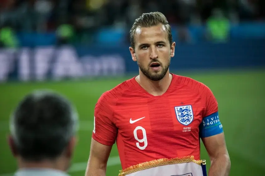 Sérvia x Inglaterra: Onde assistir, análise e dica de aposta