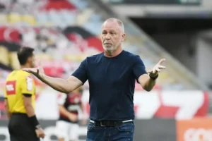 Mano Menzes assume a missão de salvar o Fluminense da lanterna