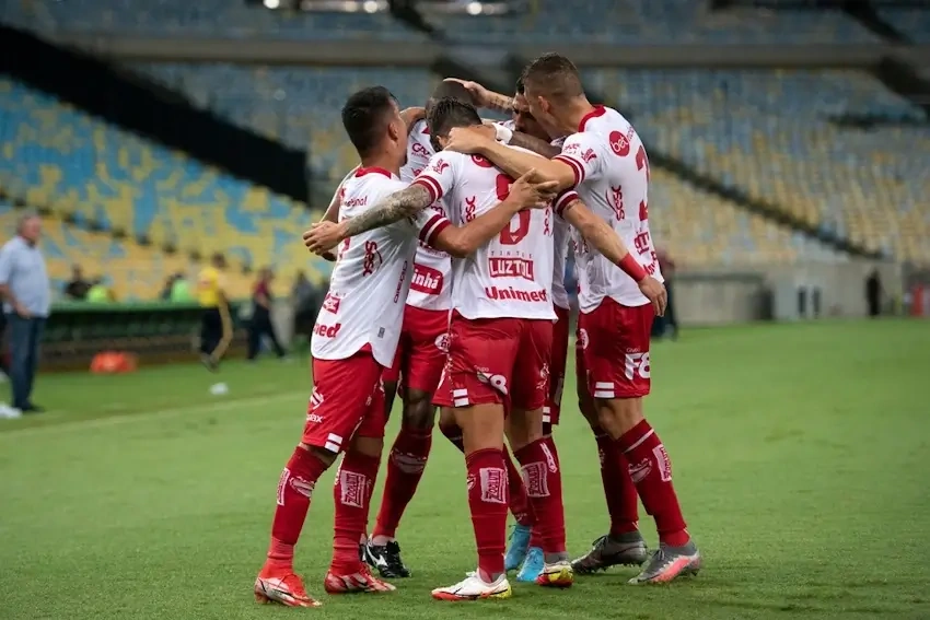 Vila Nova-GO x Avaí: Onde assistir, análise e dica de aposta